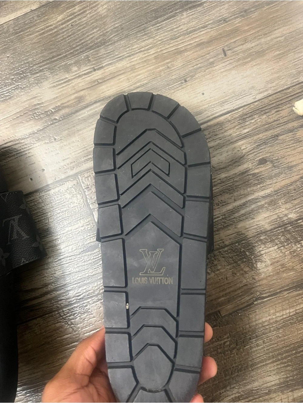 Men’s Black Louis Vuitton logo slides